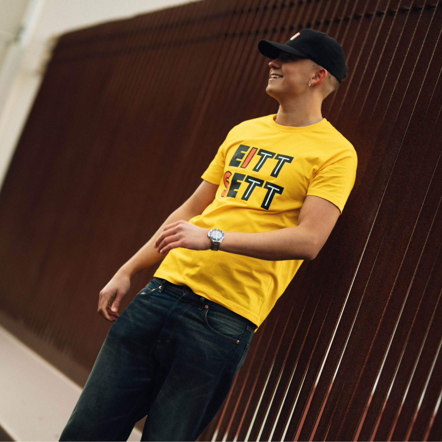 EITT SETT STUTTERMABOLUR